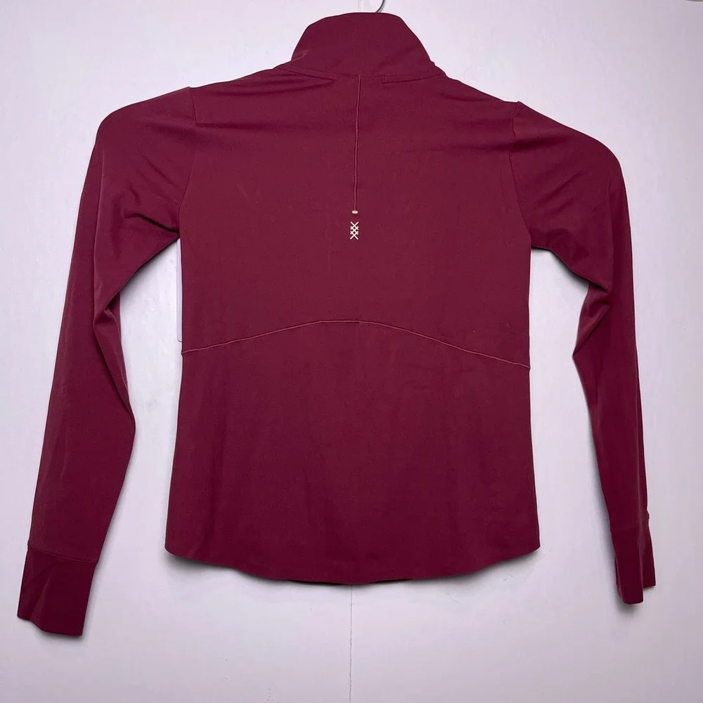 Rhone Women's XS Burgundy Course To Court Quarter 1/4 Zip Pullover NWT - Picture 3 of 12